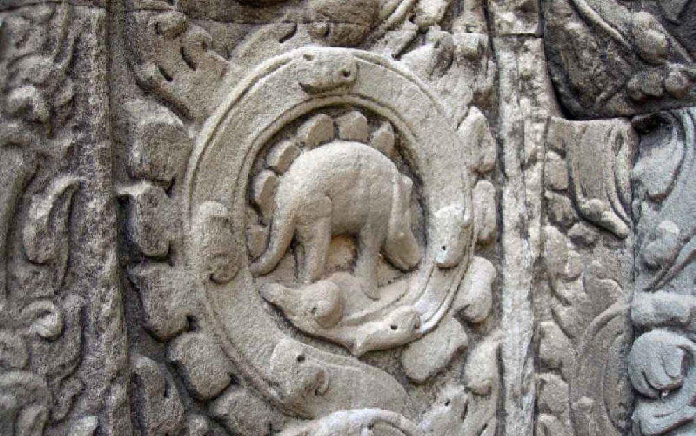 DINOSAUR IN TEMPLE RUIN, CAMBODIA