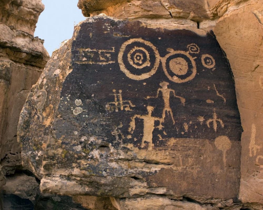 petroglyphs ancient space men